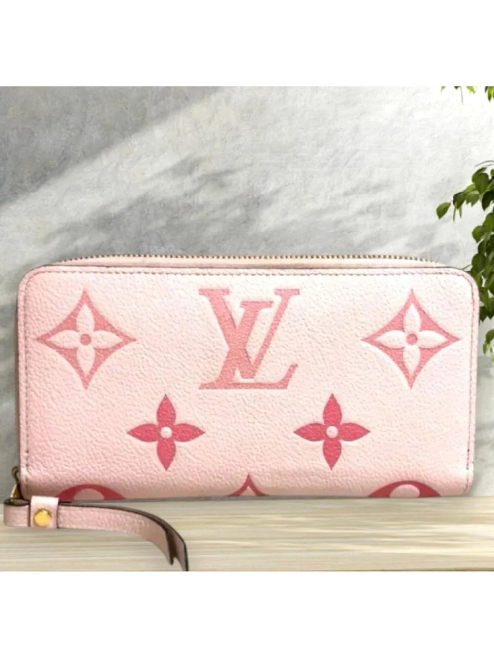 Louis Vuitton Bicolor Empreinte Zippy Wallet Bouton de Rose